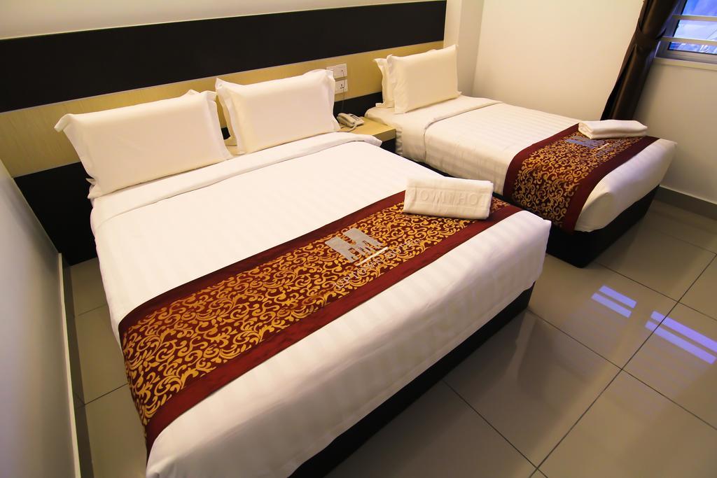 อัพทาวน์ โฮเต็ล เซเร็มบัน Hotel เซเรมบัน ห้อง รูปภาพ